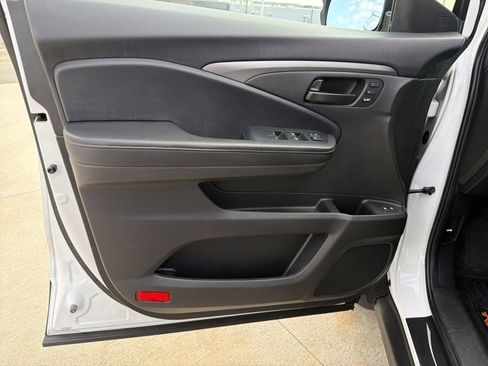 Used 2022 Honda Passport TrailSport image 13