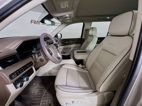 Used 2022 GMC Yukon Denali AWD/4WD image 9