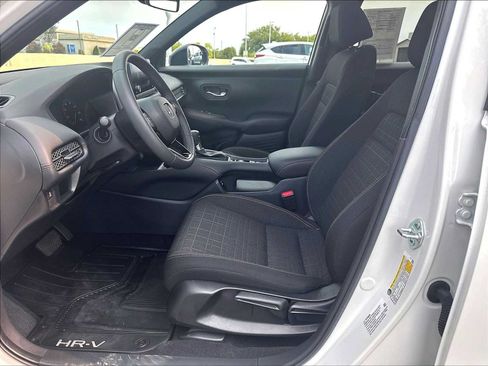 Used 2024 Honda HR-V Sport image 25