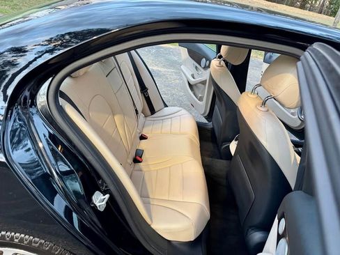 Used 2016 Mercedes-Benz C 300 4MATIC Sedan image 5
