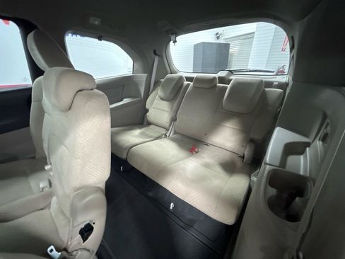 Used 2016 Honda Odyssey SE image 13