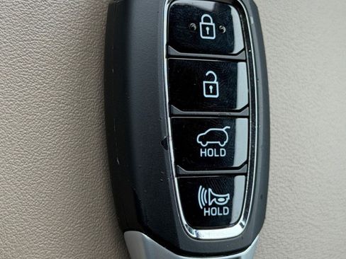 Used 2020 Hyundai Santa Fe SEL w/ Convenience + Premium Package FWD image 39