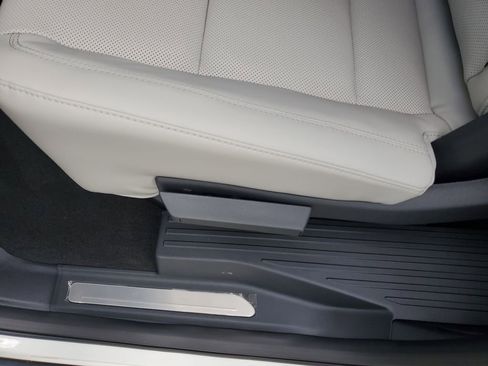 New 2025 Lincoln Navigator L Reserve AWD/4WD image 14