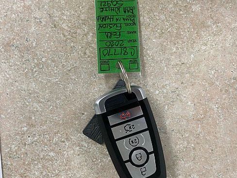 Used 2020 Ford Fusion Energi Titanium image 26