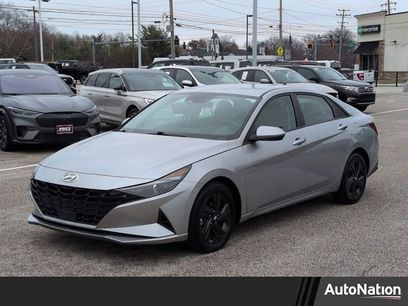 Used 2022 Hyundai Elantra SEL w/ Convenience Package
