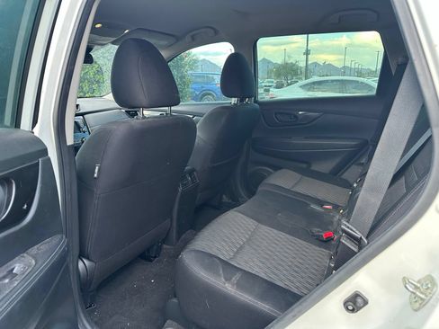 Used 2020 Nissan Rogue S FWD image 9