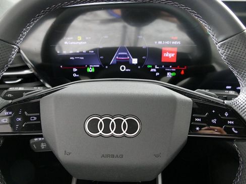 New 2025 Audi SQ5 Premium image 16