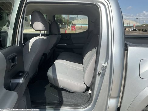 Used 2022 Toyota Tacoma SR5 w/ SR5 Appearance Package (SM) RWD image 8
