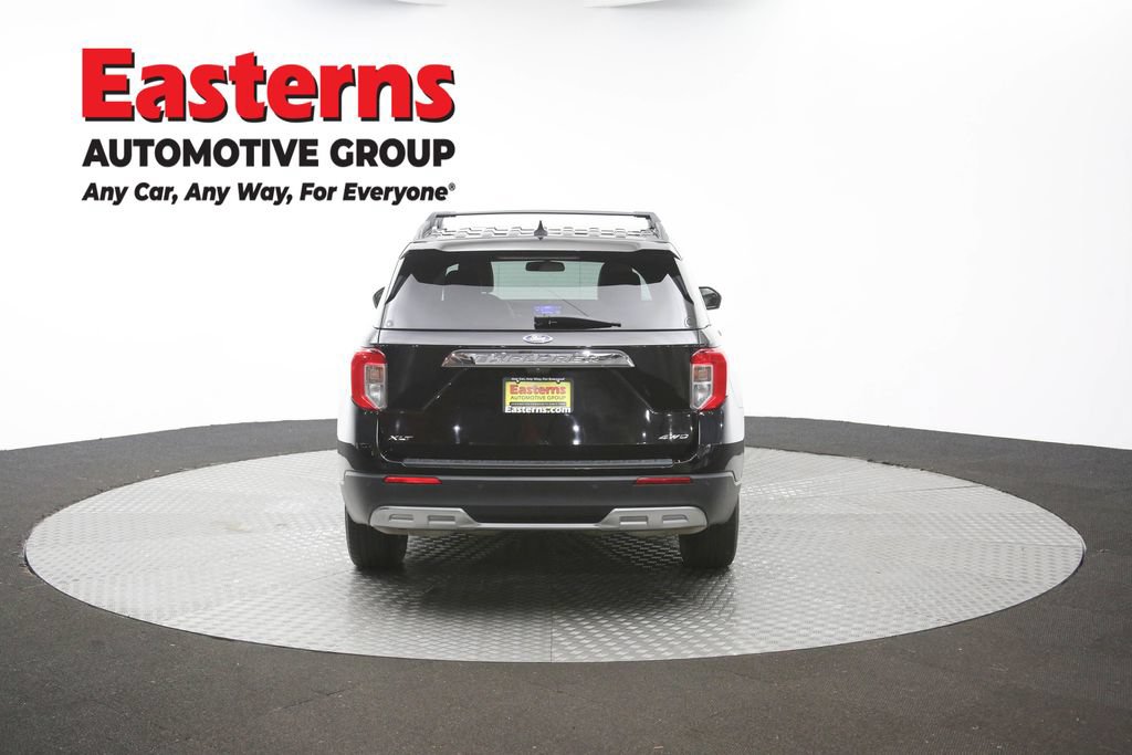 Used 2022 Ford Explorer XLT w/ Equipment Group 202A AWD/4WD image 38