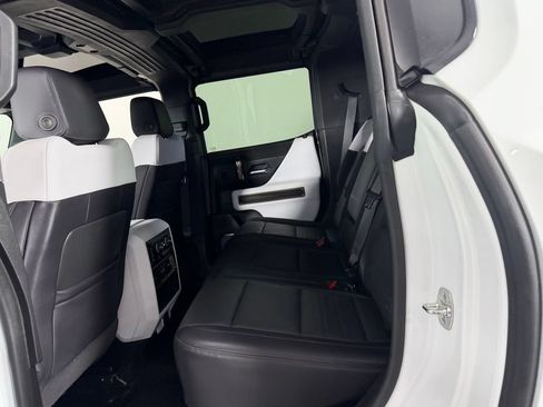 Used 2025 GMC Hummer EV 2X AWD/4WD image 27