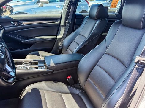 Used 2022 Honda Accord Sport image 9