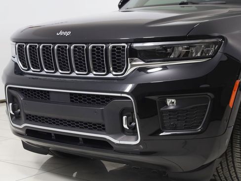 Used 2024 Jeep Grand Cherokee L Overland w/ Trailer Tow Package image 61