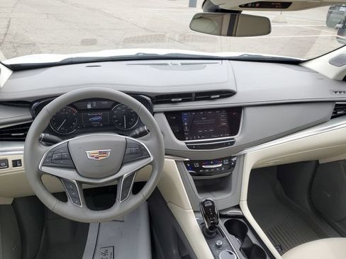 Certified 2024 Cadillac XT5 Premium Luxury w/ LPO, Floor Liner Package AWD/4WD image 26