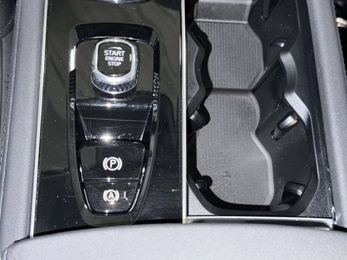 Used 2026 Volvo XC90 B5 Plus AWD/4WD image 23
