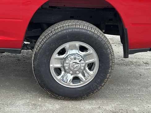 Used 2024 RAM 2500 Big Horn w/ Bed Utility Group image 12