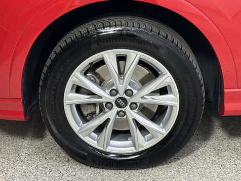 Used 2025 Audi Q3 2.0T Premium image 16