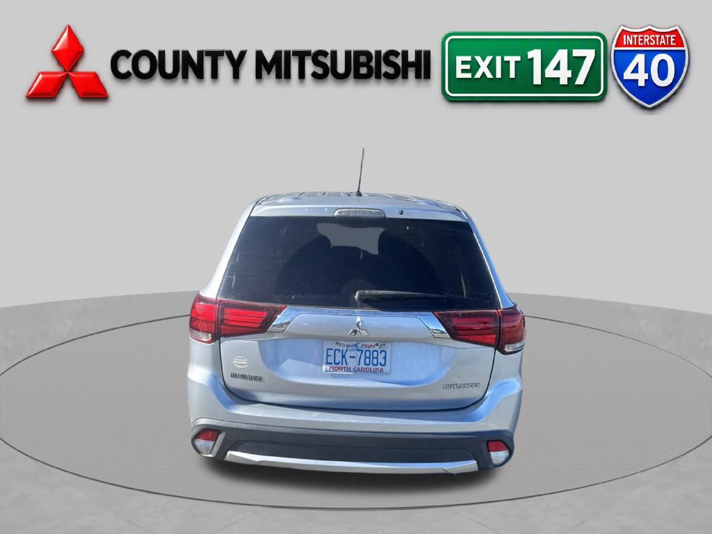 Used 2016 Mitsubishi Outlander ES FWD image 9