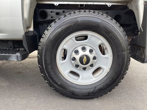 Used 2015 Chevrolet Silverado 2500 W/T w/ Snow Plow Prep Package image 17