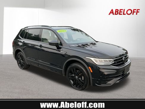 Used 2022 Volkswagen Tiguan SE R-Line AWD/4WD image 1