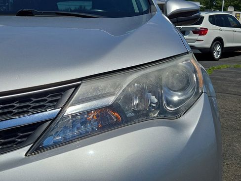 Used 2014 Toyota RAV4 Limited w/ Technology Package AWD/4WD image 10