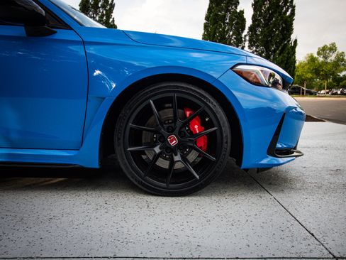 Used 2025 Honda Civic Type R image 13