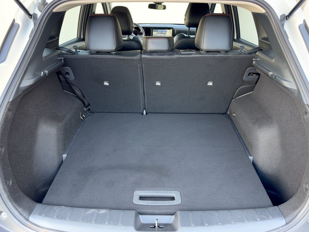 Used 2025 Nissan Kicks SR w/ SR Premium Package FWD image 28