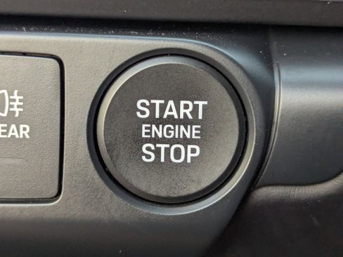 Certified 2025 Porsche 911 Carrera w/ Premium Package image 30