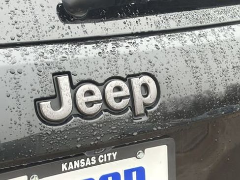 Used 2021 Jeep Grand Cherokee High Altitude image 24