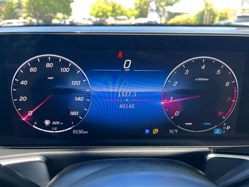 Used 2025 Mercedes-Benz GLB 250 image 41