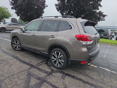 Certified 2023 Subaru Forester Limited AWD/4WD image 12
