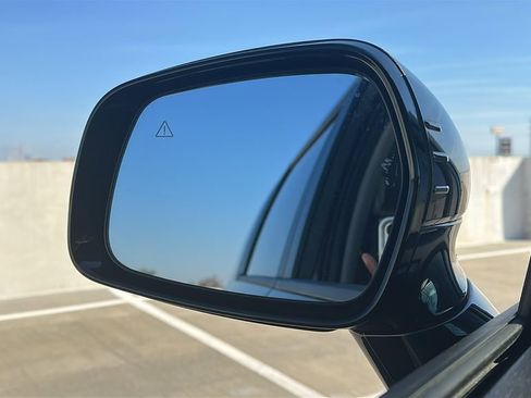 Used 2025 Kia Carnival LXS image 18