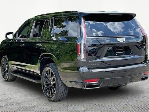 Used 2024 Cadillac Escalade Sport w/ LPO, ONYX Package AWD/4WD image 4