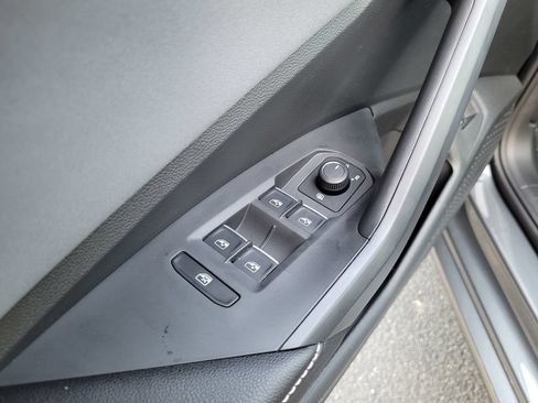 New 2026 Volkswagen Jetta SE FWD image 26
