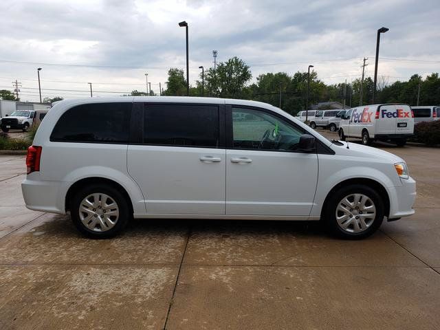 Used 2018 Dodge Grand Caravan SE w/ UConnect Hands-Free Group FWD image 7