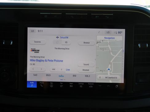 Used 2024 Ford F350 Platinum w/ FX4 Off-Road Package image 15