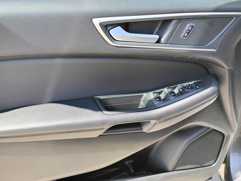 Used 2023 Ford Edge SEL AWD/4WD image 25