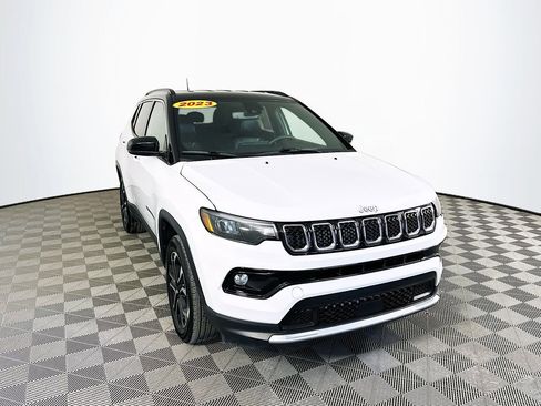 Certified 2023 Jeep Compass Limited image 2
