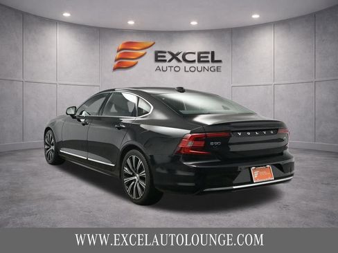 Used 2023 Volvo S90 B6 Plus image 4