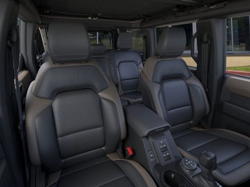 New 2025 Ford Bronco Big Bend w/ Black Diamond Package image 10