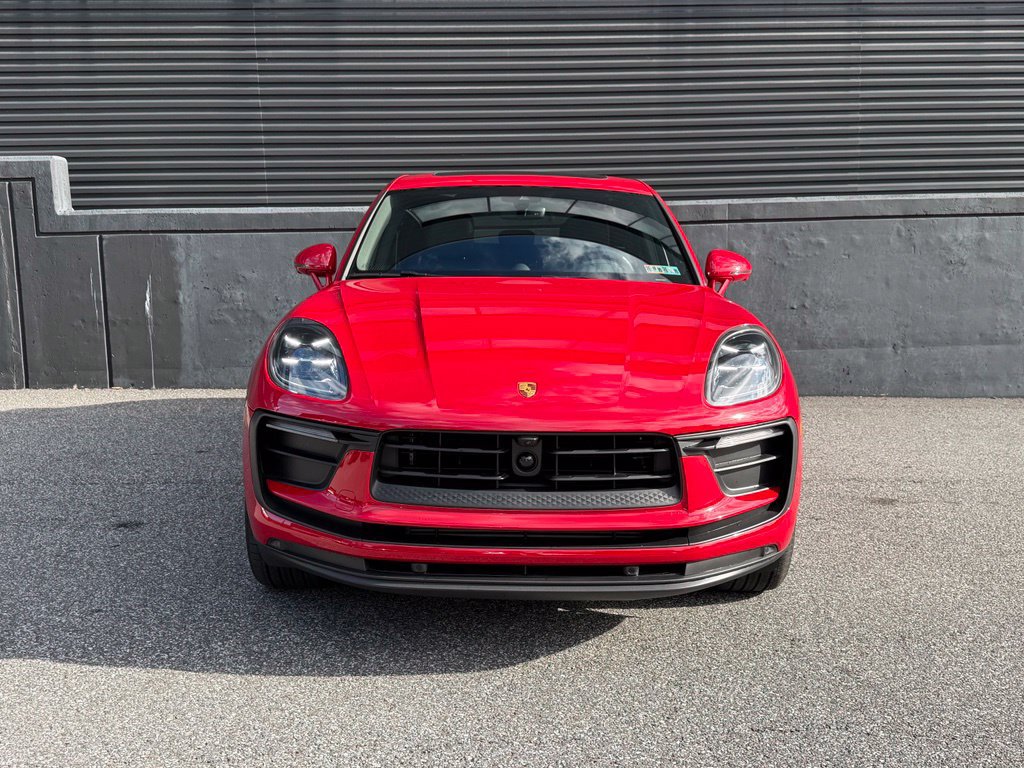Certified 2026 Porsche Macan AWD/4WD image 13
