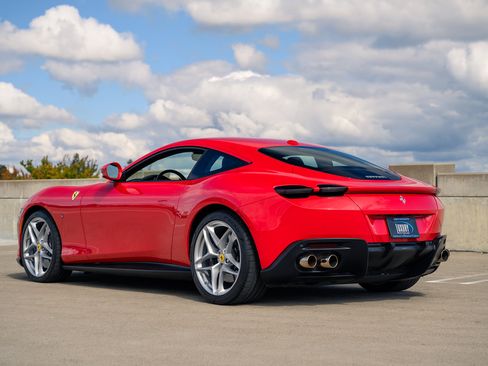 Used 2021 Ferrari Roma image 90