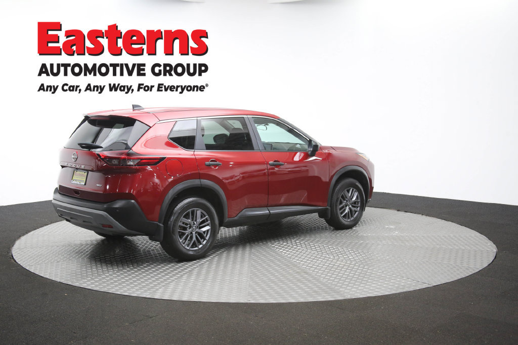 Used 2023 Nissan Rogue S AWD/4WD image 44