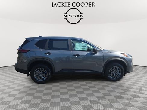 New 2026 Nissan Rogue S FWD image 4