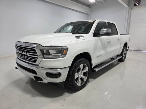 Used 2023 RAM 1500 Laramie AWD/4WD image 5