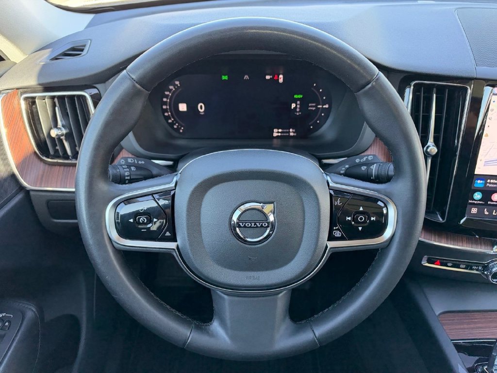 Certified 2024 Volvo XC60 T8 Plus w/ Protection Package Premier AWD/4WD image 10