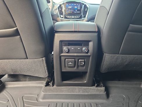 Used 2023 Chevrolet Traverse RS w/ LPO, Floor Liner Package image 28