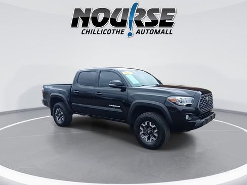 Used 2023 Toyota Tacoma TRD Off-Road image 2