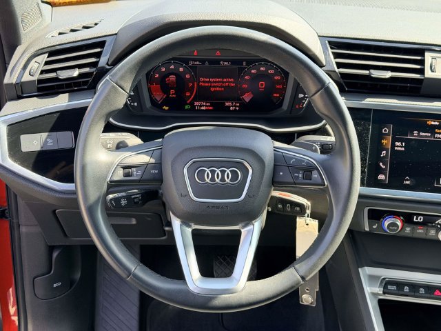 Used 2025 Audi Q3 2.0T Premium AWD/4WD image 19