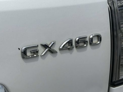 Used 2015 Lexus GX 460 w/ Premium Package AWD/4WD image 11