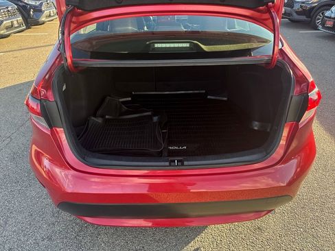 Used 2020 Toyota Corolla LE image 36